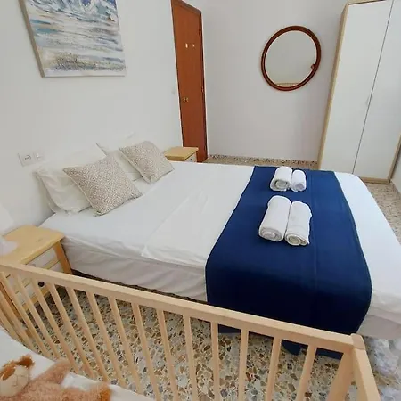 Spacious Flat 100m From Beach-nerja-spain * Нерха