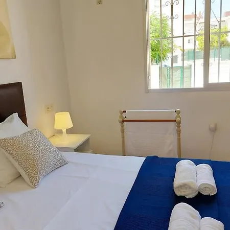 Spacious Flat 100m From Beach-nerja-spain * Nerja