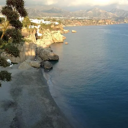 Spacious Flat 100m From Beach-nerja-spain *