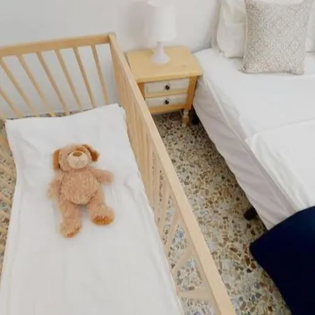 Apartamento Spacious Flat 100m From Beach-nerja-spain Nerja