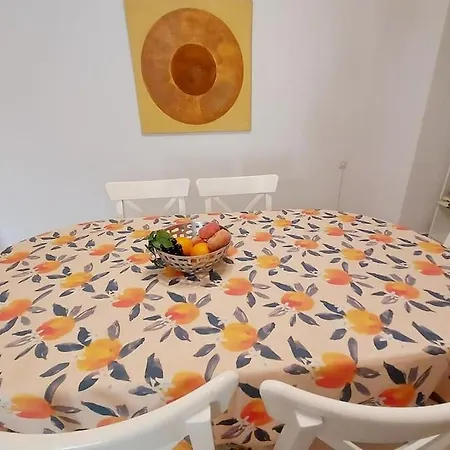 Spacious Flat 100m From Beach-nerja-spain Nerja