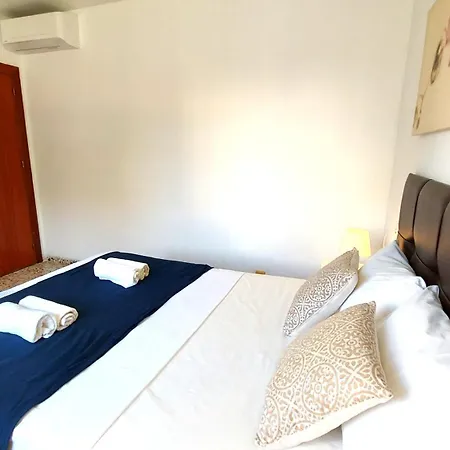 Apartamento Spacious Flat 100m From Beach-nerja-spain Nerja