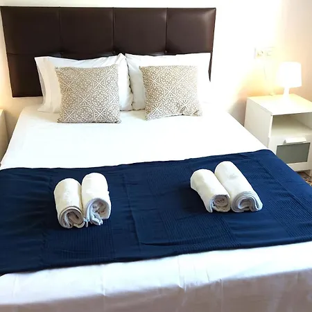 Spacious Flat 100m From Beach-nerja-spain Nerja