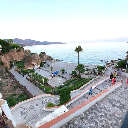 Apartamento Spacious Flat 100m From Beach-nerja-spain *