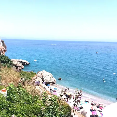 Spacious Flat 100m From Beach-nerja-spain Nerja