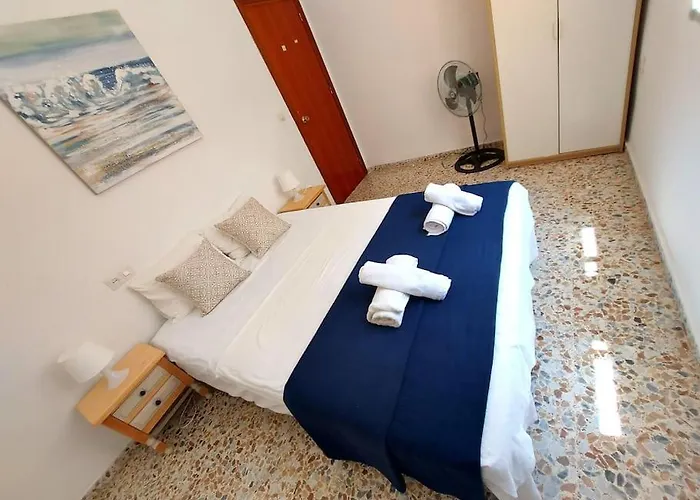 Spacious Flat 100m From Beach-nerja-spain Апартаменты *