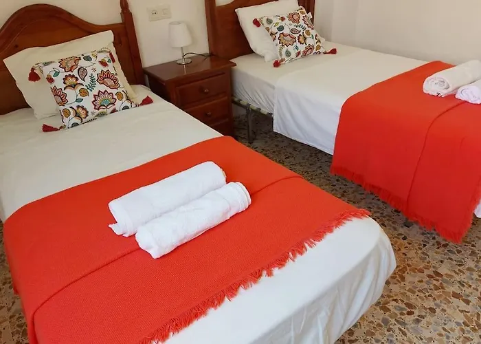 Spacious Flat 100m From Beach-nerja-spain