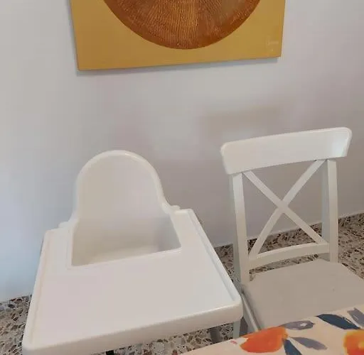 Spacious Flat 100m From Beach-nerja-spain Apartman Nerja